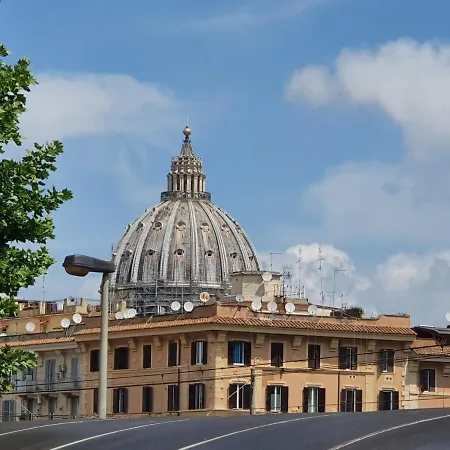 San Pietro Chic Rome